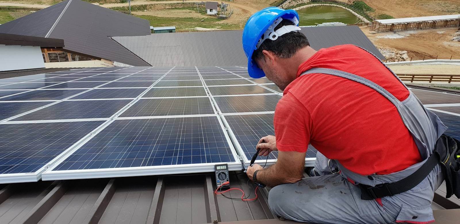 Aide pour installer une borne de recharge électrique pour voiture dans une copropriété  à Saint-Maximin-la-Sainte-Baume dans le Var (83)